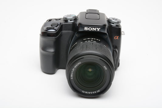 Sony A100 DSLR w/18-70mm f3.5-5.6 zoom lens, Case, CF card, Nice!