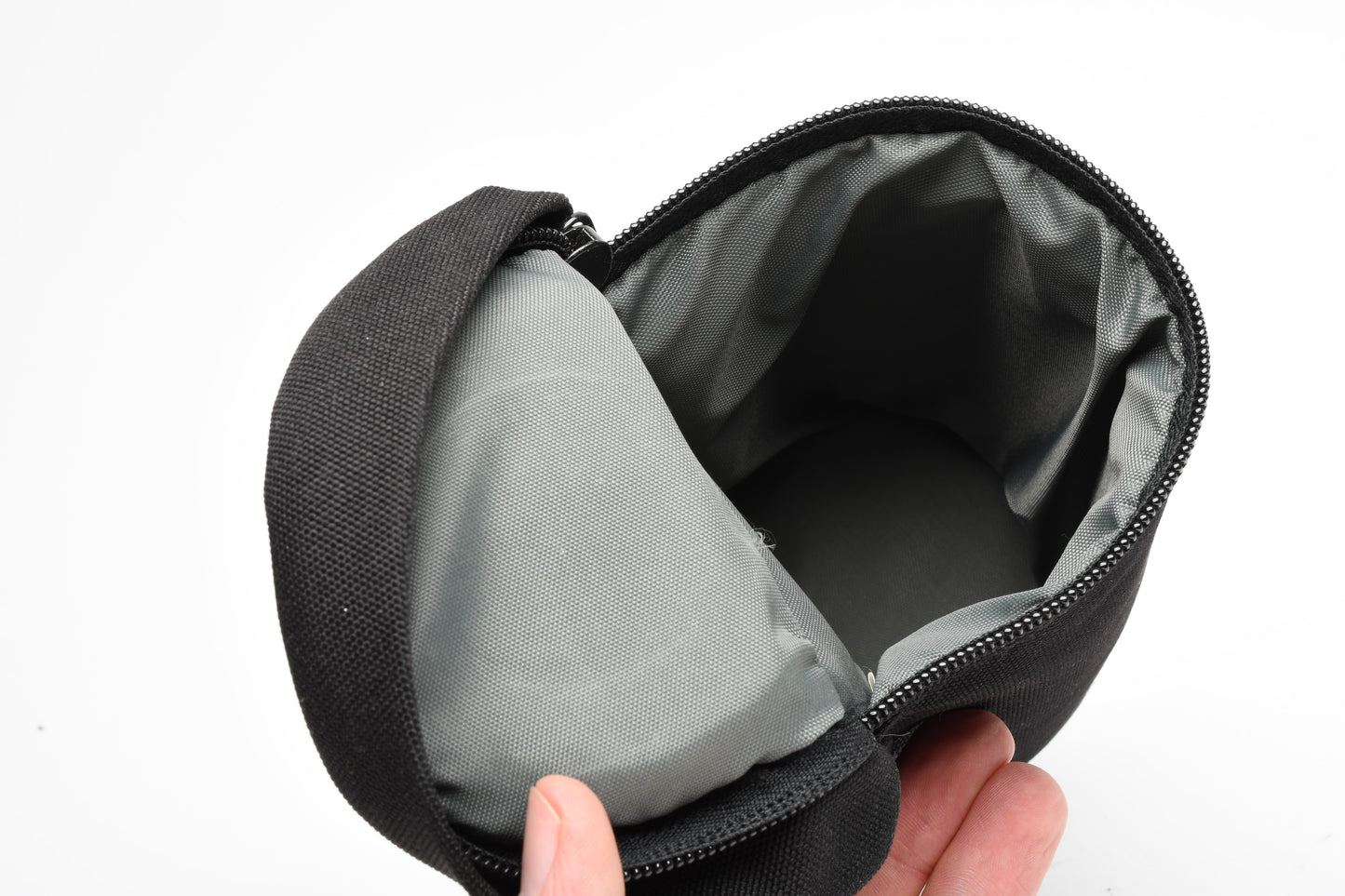 Tamrac Padded Lens Case Measures ~7" x 4" MX5378, Nice & Clean
