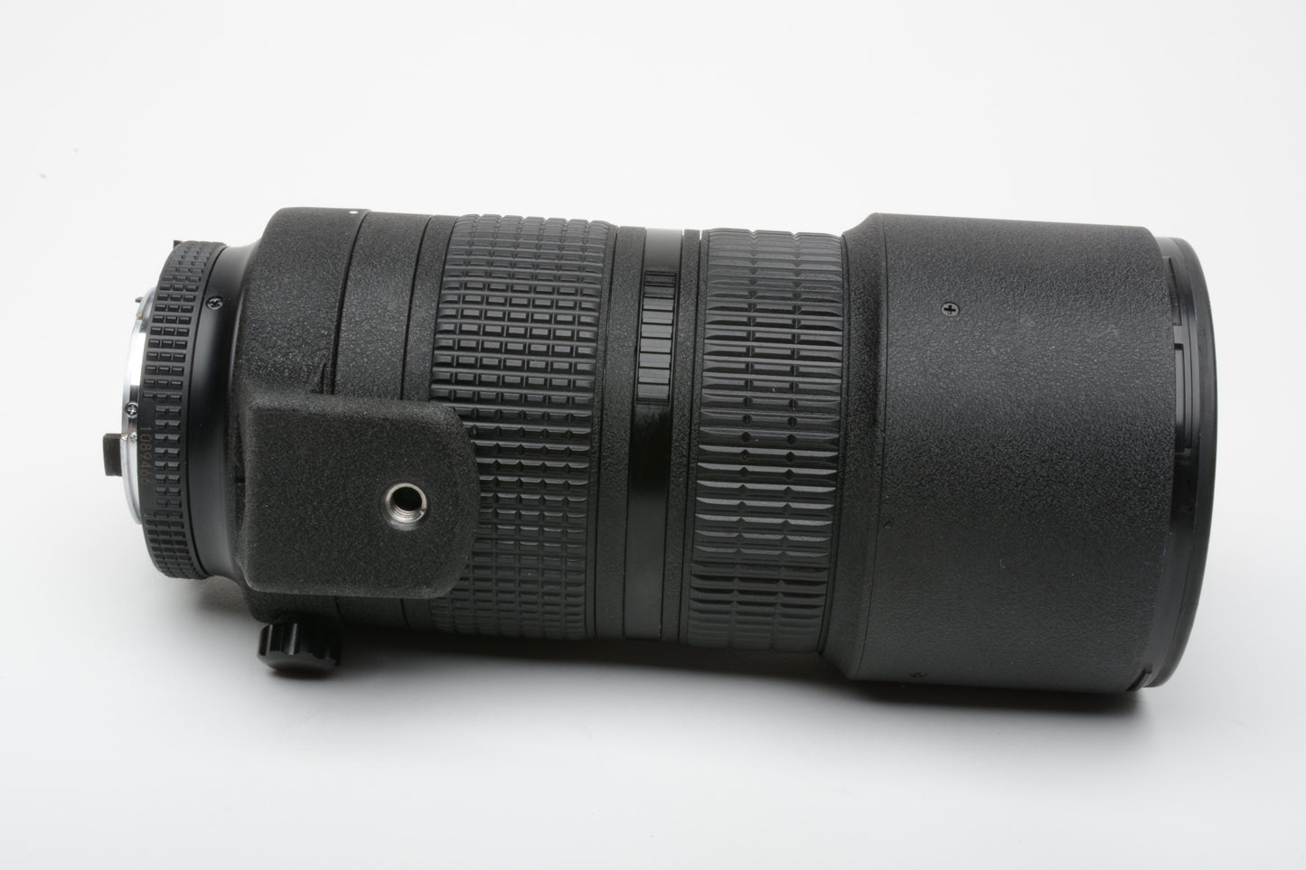 Nikon AF 80-200mm f2.8D ED zoom lens, case, caps, boxed, sharp!