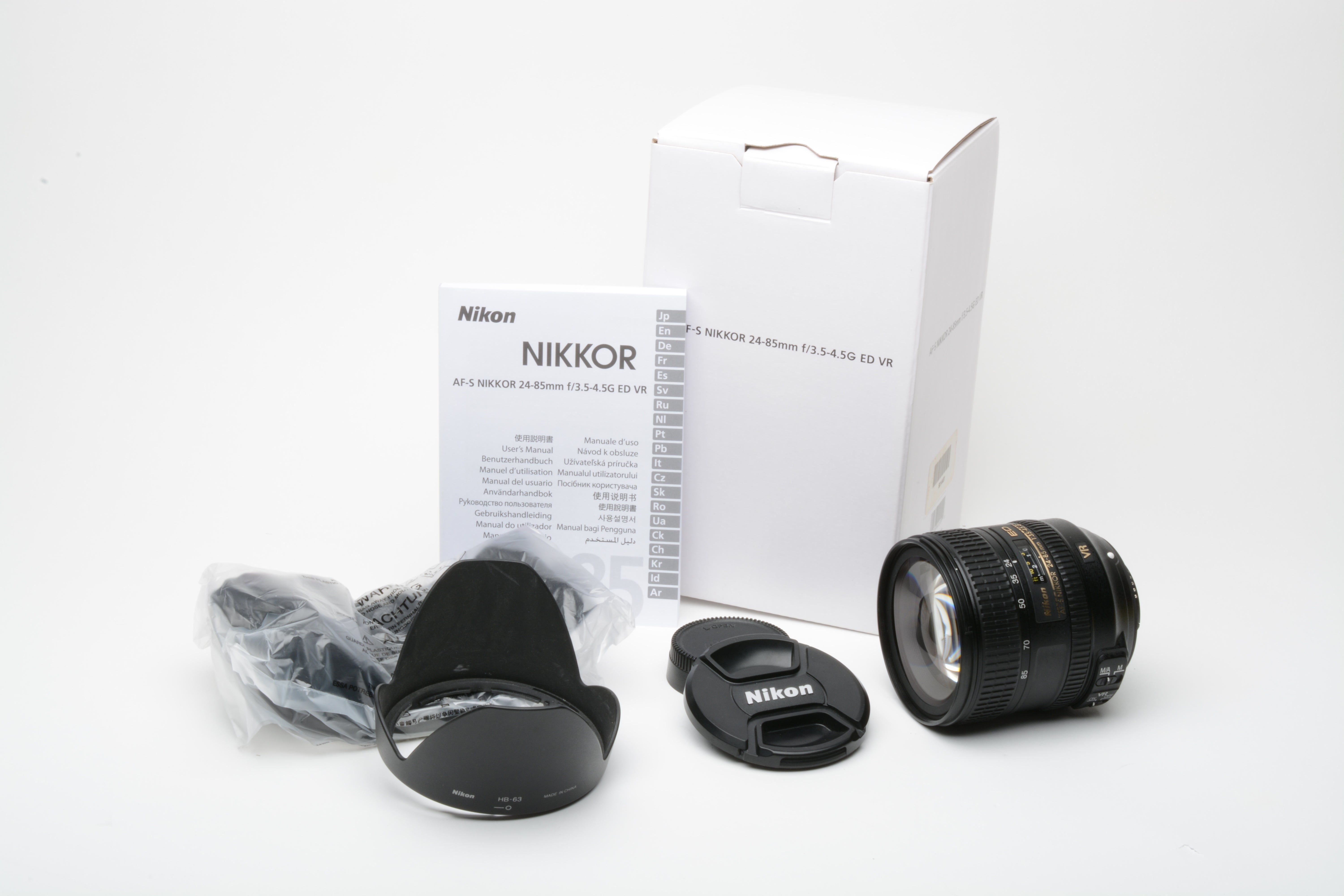 Nikon AF-S 24-85mm f3.5-4.5G ED VR, barely used, hood, very clean