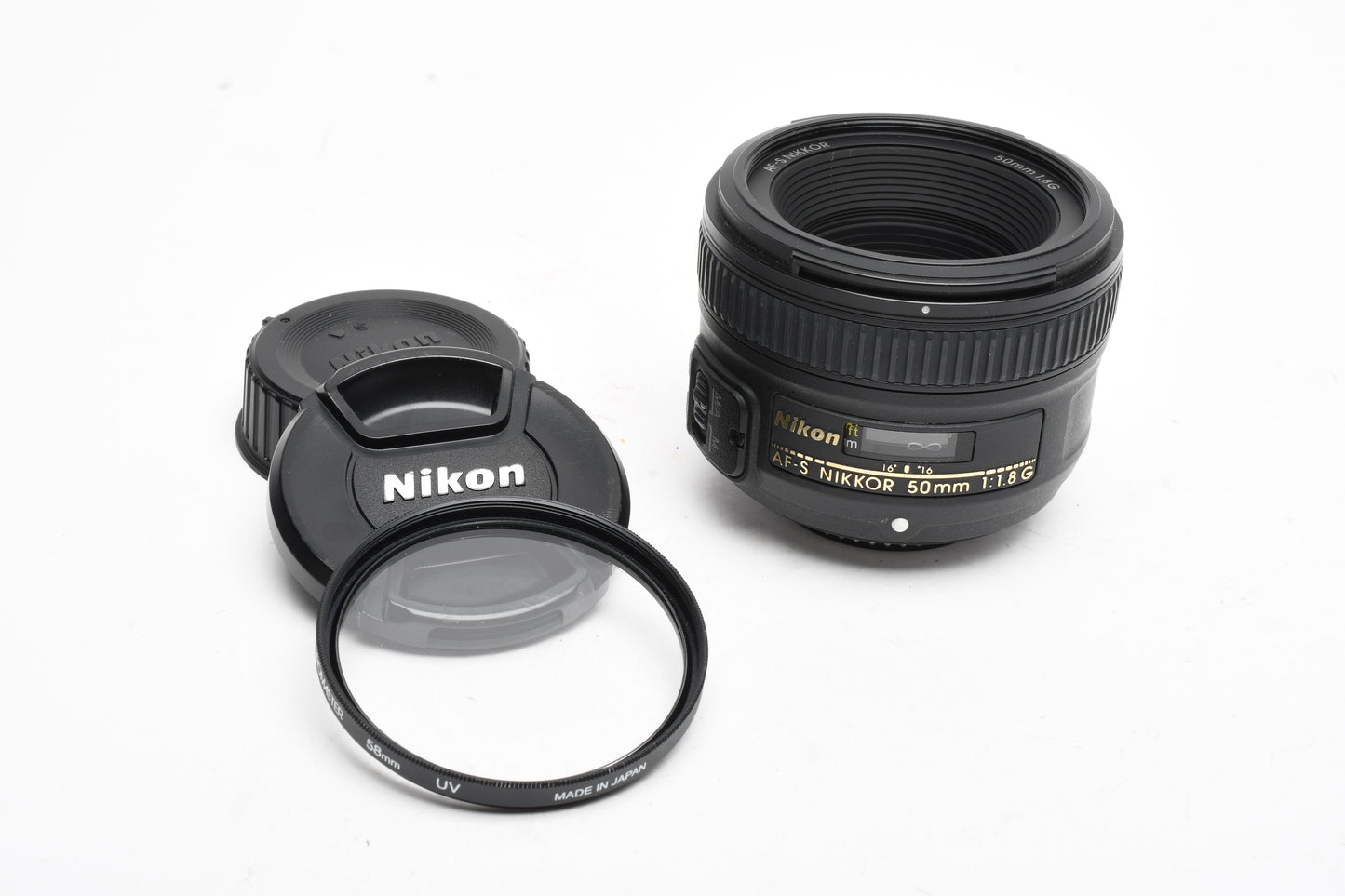 Nikon Nikkor AF-S 50mm f1.8G prime lens, caps +UV, Very clean