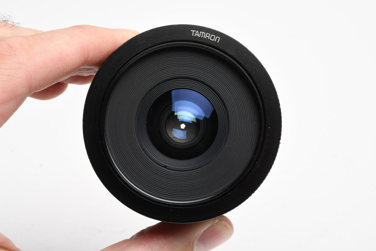 Tamron Adaptall 28mm f2.5 wide angle lens w/PK Adaptall Mount and Case