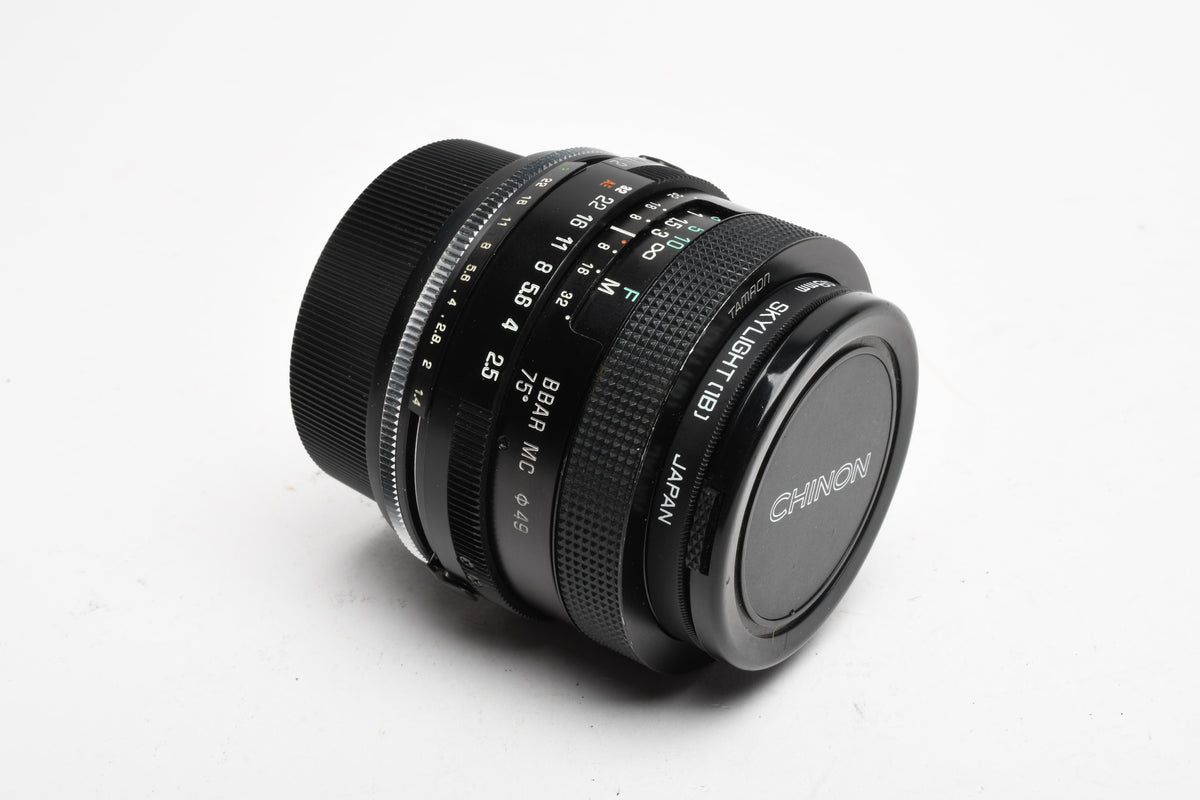 Tamron Adaptall 28mm f2.5 wide angle lens w/PK Adaptall Mount and Case