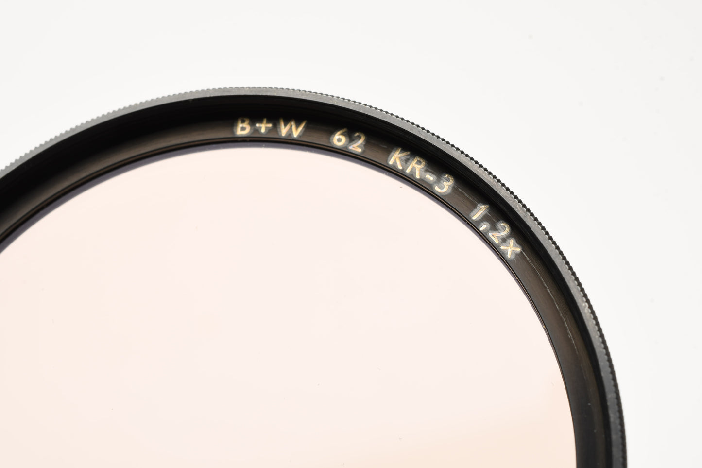 B+W 62 KR-3 1.2x 62mm F-Pro color conversion filter in jewel case - mint-