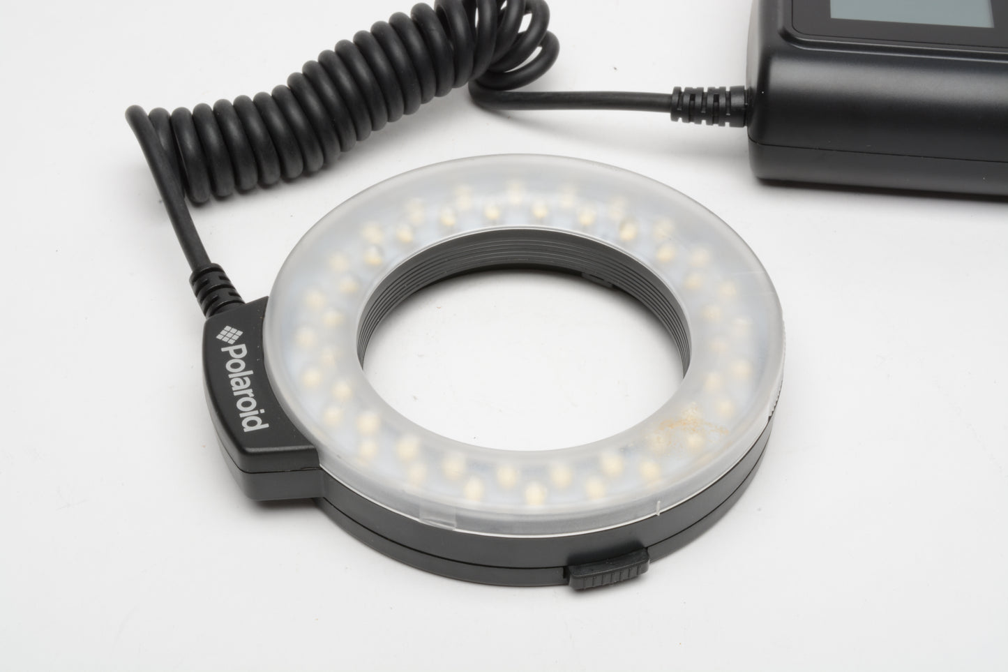 Polaroid ring light w/filters, stand, and step rings, clean & tested