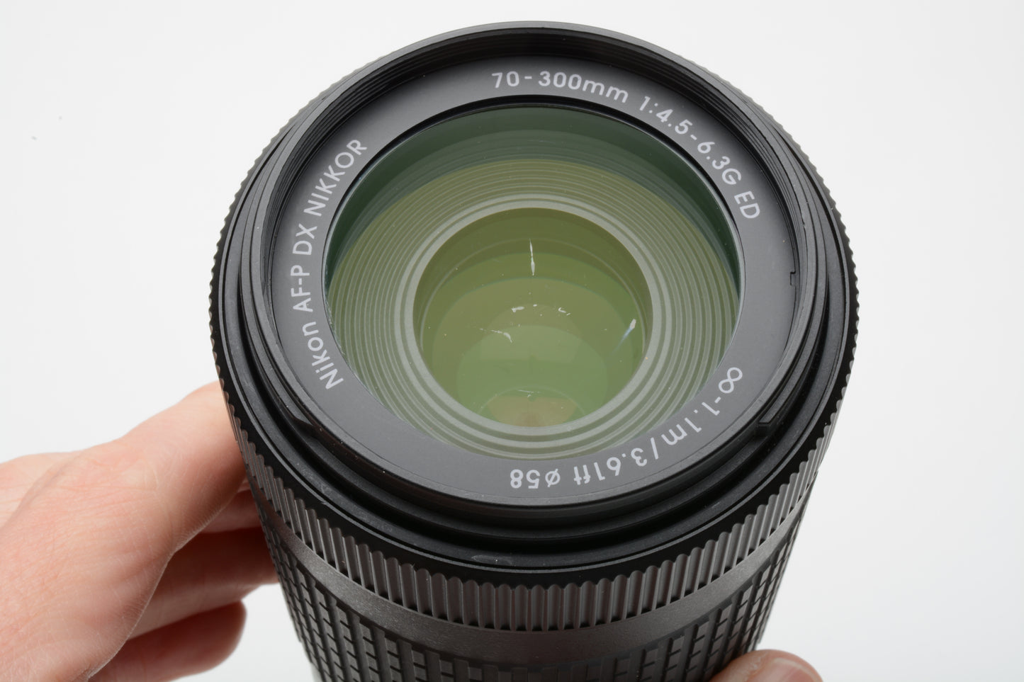 Nikon AF-P 70-300mm f4.5-6.3G ED DX zoom lens, caps, barely used, Mint-