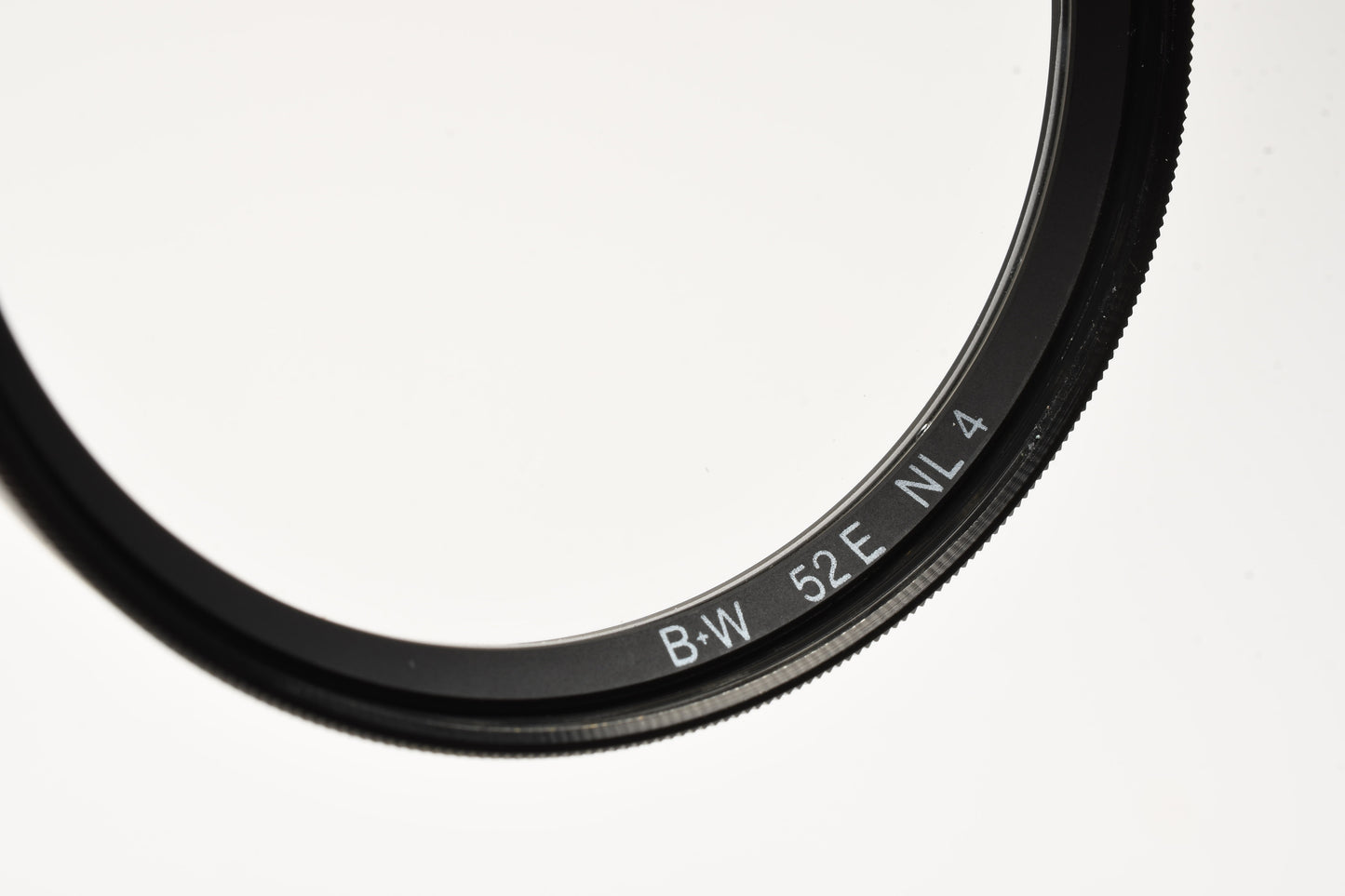 B+W 52E NL4 +4 Close-Up Lens 52mm Filter in jewel case - mint-