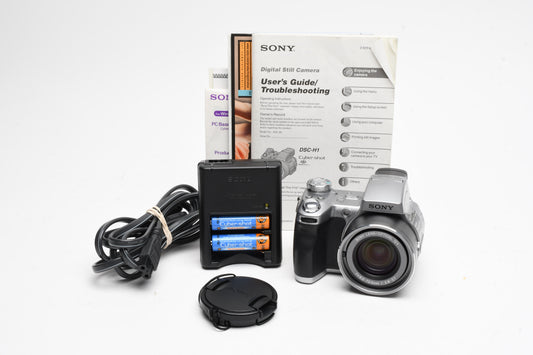 Sony CyberShot DSC-H1 5.1MP Digital Point&Shoot camera bundle, Great!