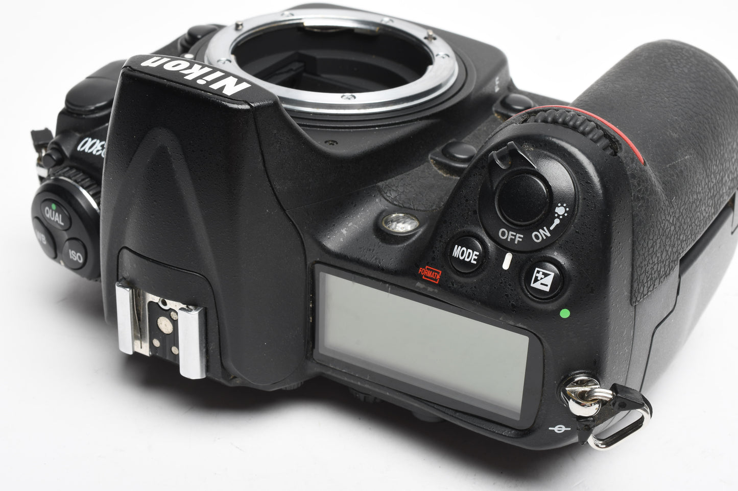 Nikon D300 DSLR Body, batt, charger 23,287 Acts, clean