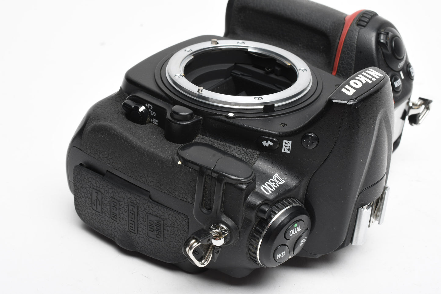 Nikon D300 DSLR Body, batt, charger 23,287 Acts, clean