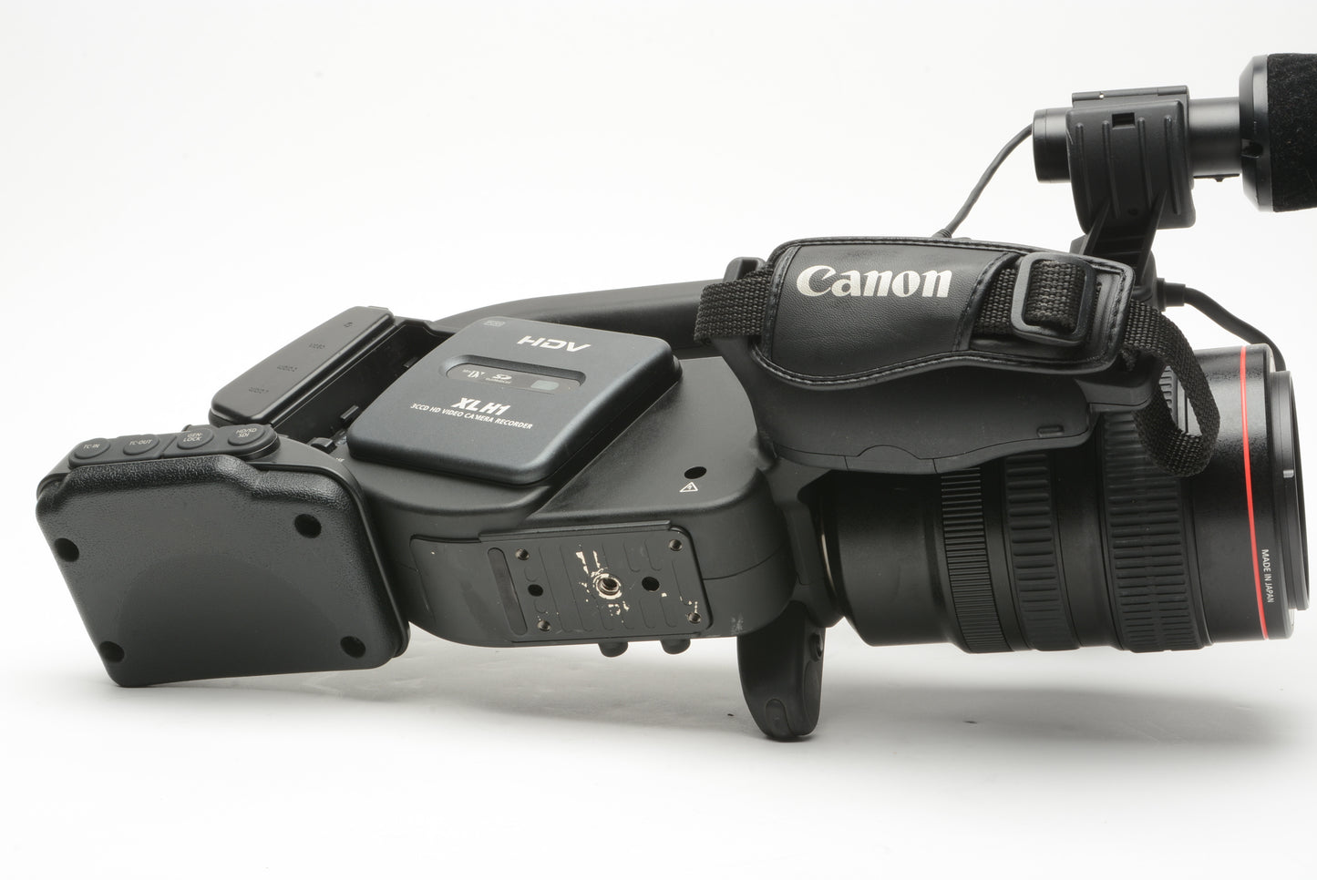 Canon XLH1A MiniDV High Def Pro Camcorder, 20X zoom, 3batts, charger, manual+++