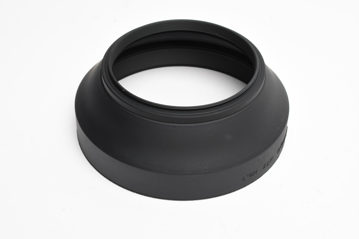 Mamiya 77mm No.1 Screw on Rubber Lens Hood Shade M77 for 65mm-110mm lenses