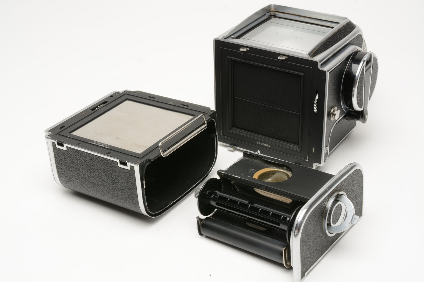 Hasselblad 500C w/80mm f2.8, Prism, A16 Back, Very clean, New seals, accurate!