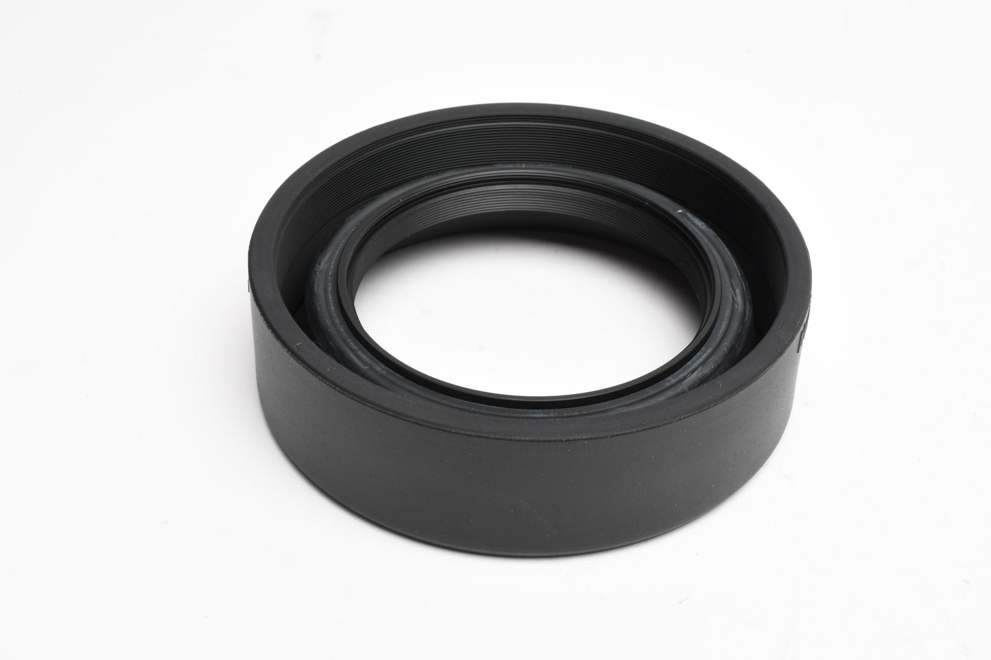 Mamiya 77mm No.2 Screw on Rubber Lens Hood Shade M77 for 127mm-250mm lenses