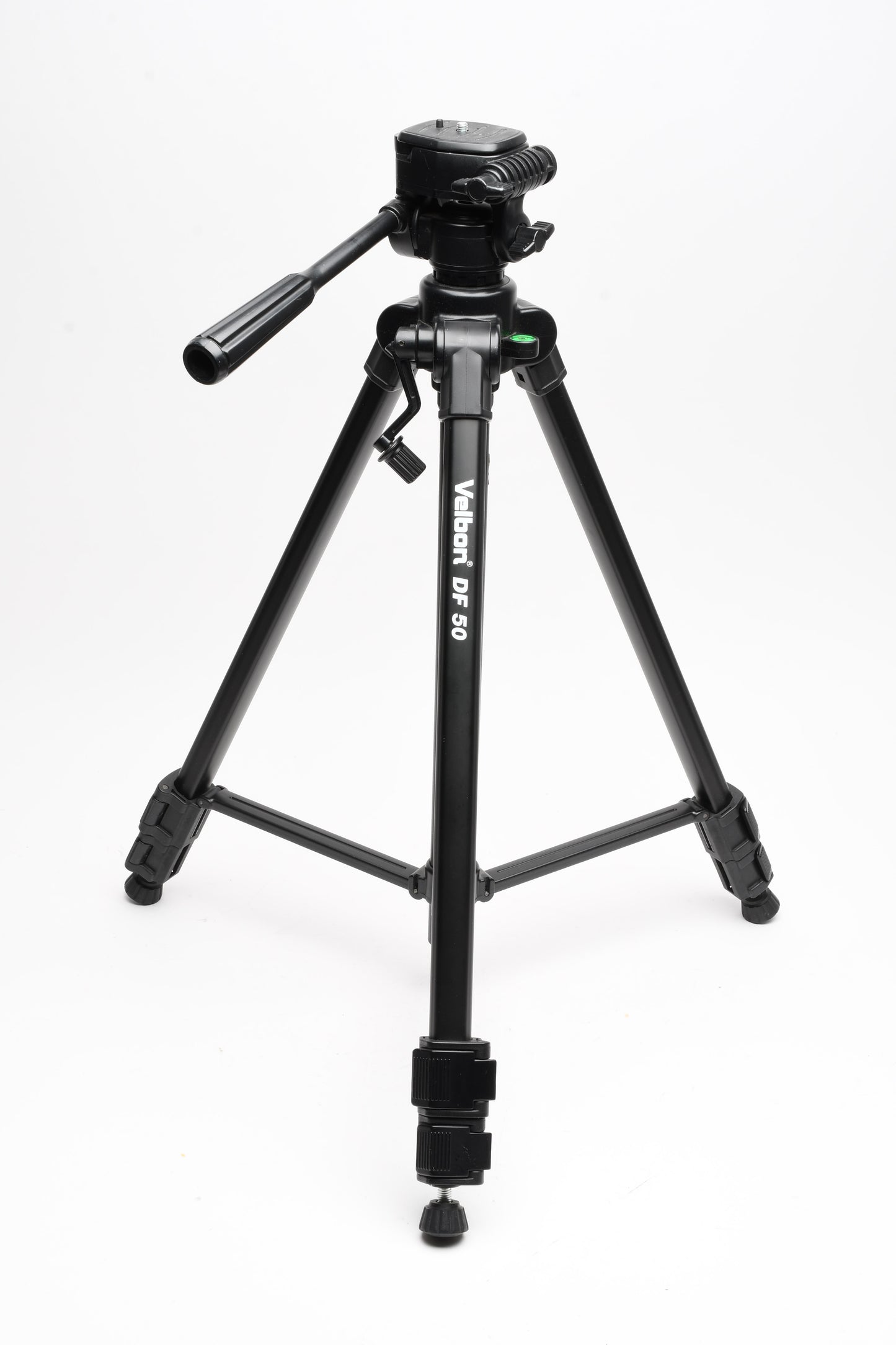 Velbon DF-50 tripod w/Pan head and QR plate, nice and clean, boxed