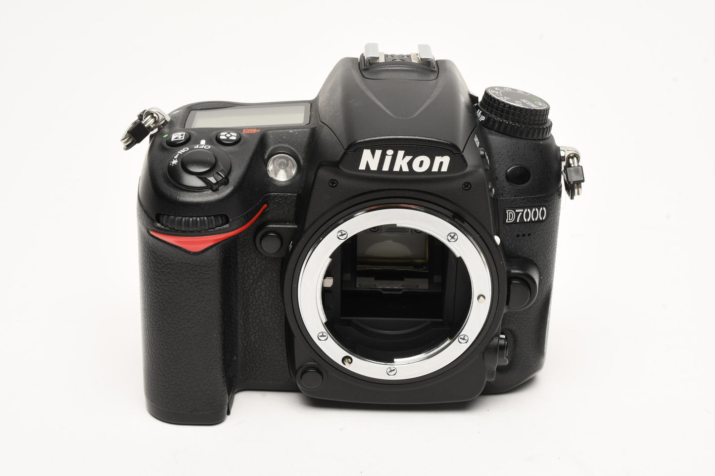 Nikon D7000 16.2MP DSLR, batt, charger, strap, Only 36K Acts! Very clean