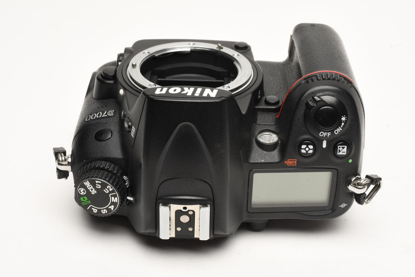 Nikon D7000 16.2MP DSLR, batt, charger, strap, Only 36K Acts! Very clean