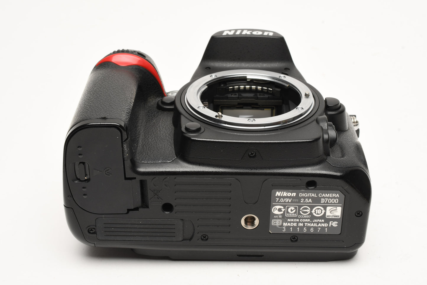 Nikon D7000 16.2MP DSLR, batt, charger, strap, Only 36K Acts! Very clean