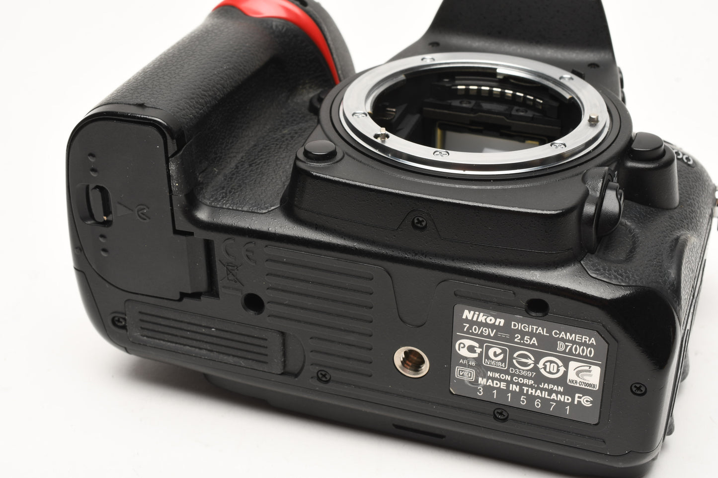 Nikon D7000 16.2MP DSLR, batt, charger, strap, Only 36K Acts! Very clean