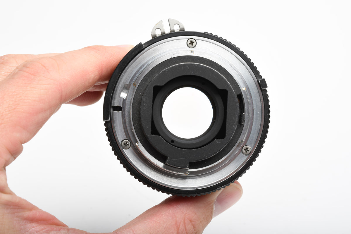 Nikon Nikkor 55mm f2.8 AIs Micro lens, nice and sharp!