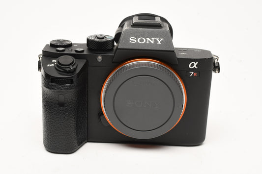 Sony A7R II Mirrorless Body, batt, charger 18,818 Acts, Tested, Box, *Read