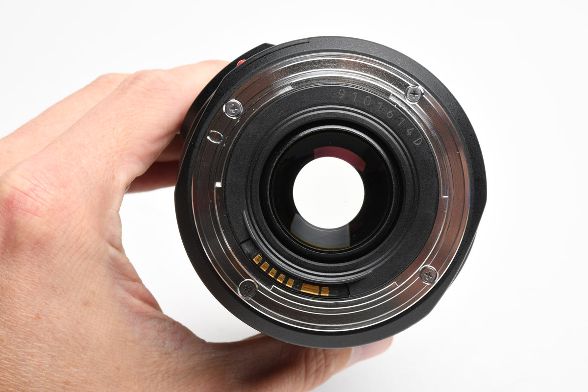 Canon EF 75-300mm f4-5.6 IS USM zoom lens, Caps, Hood, Great!