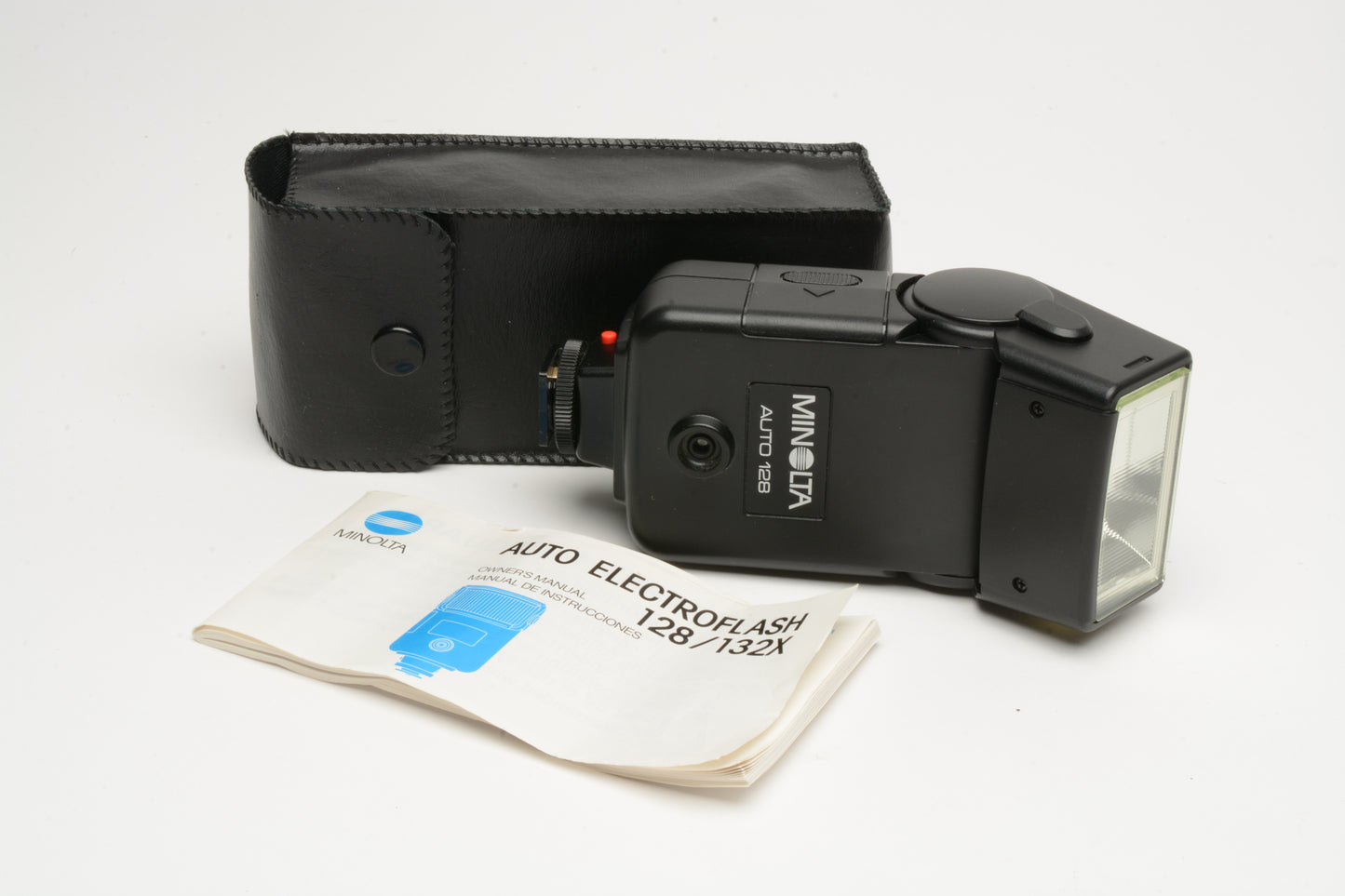 Minolta Auto 128 electronic flash, nice & clean, tested, w/Case & manual