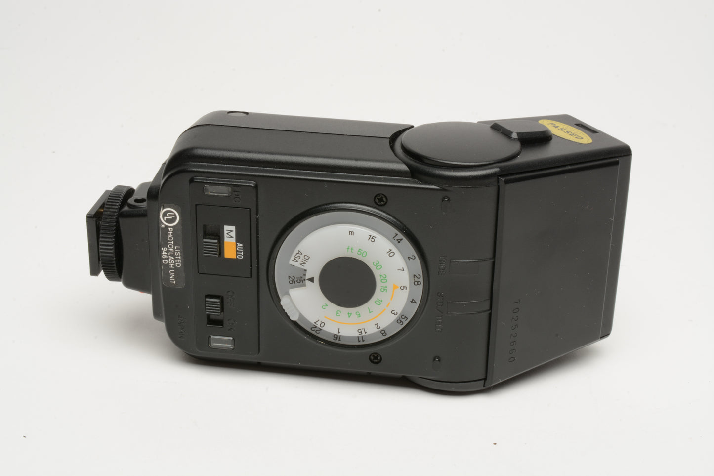 Minolta Auto 128 electronic flash, nice & clean, tested, w/Case & manual