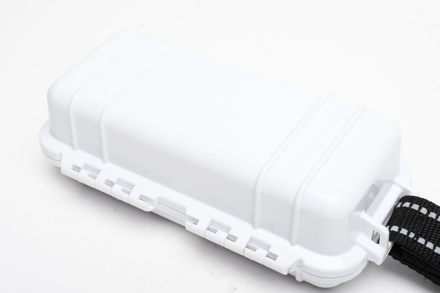Pelican I1030 Waterproof Case (White), Clean w/strap