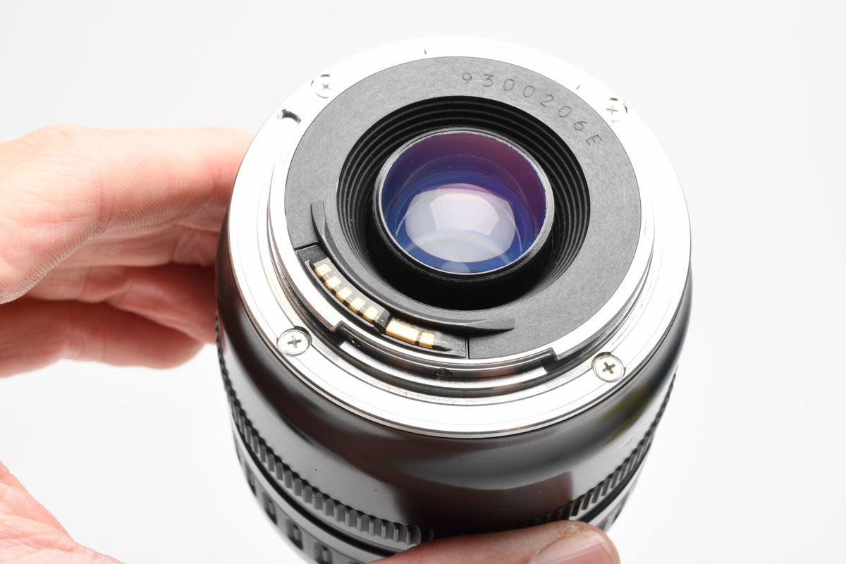 Canon EF 28-105mm f3.5-4.5 USM Zoom Lens, Nice & Versatile, *Read