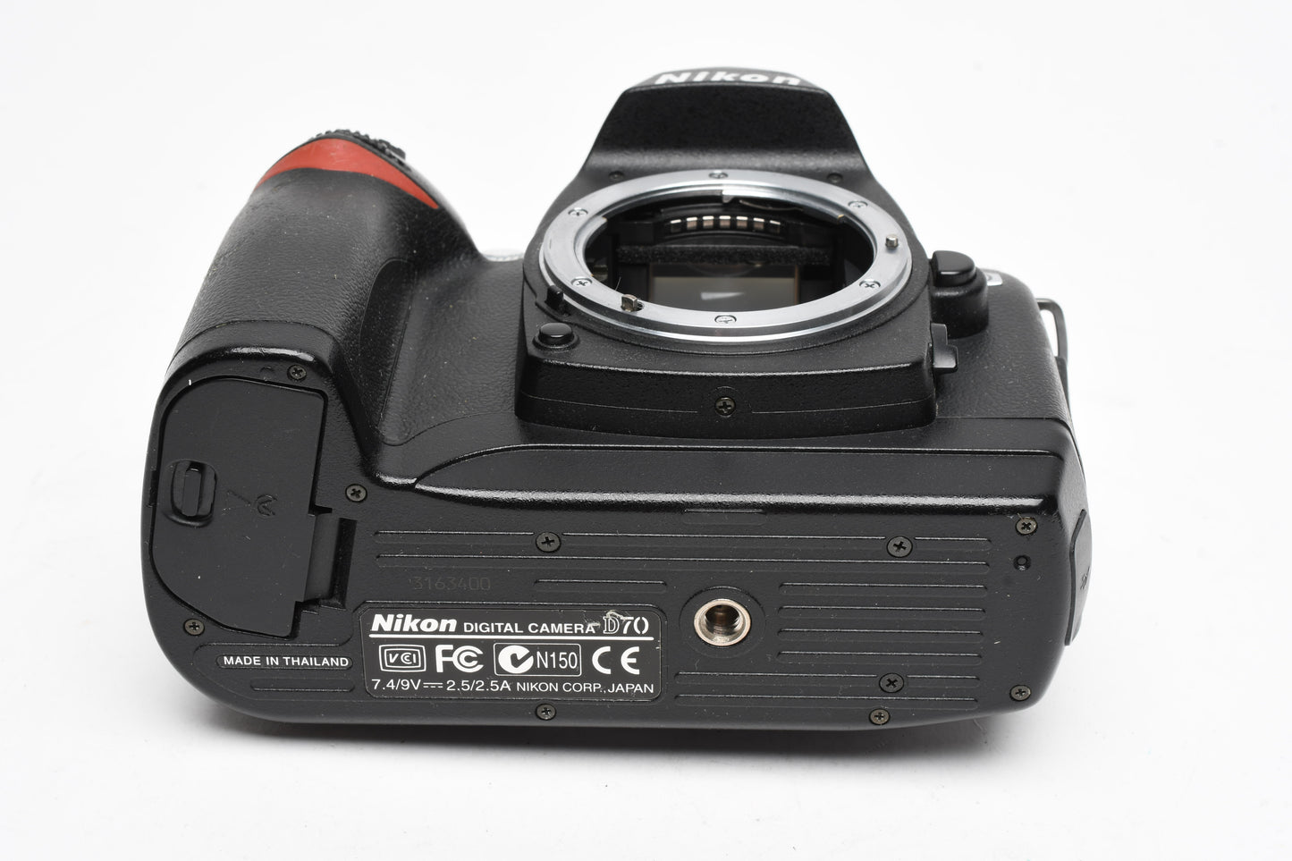 Nikon D70 Body Only, Strap, Batt, Charger, Only 8458 ACTS!