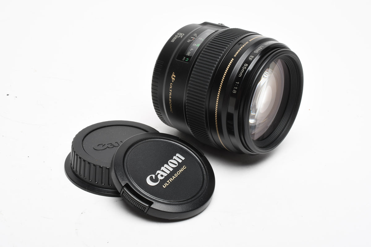 Canon EF 85mm f1.8 USM Portrait lens, Mint-, Caps