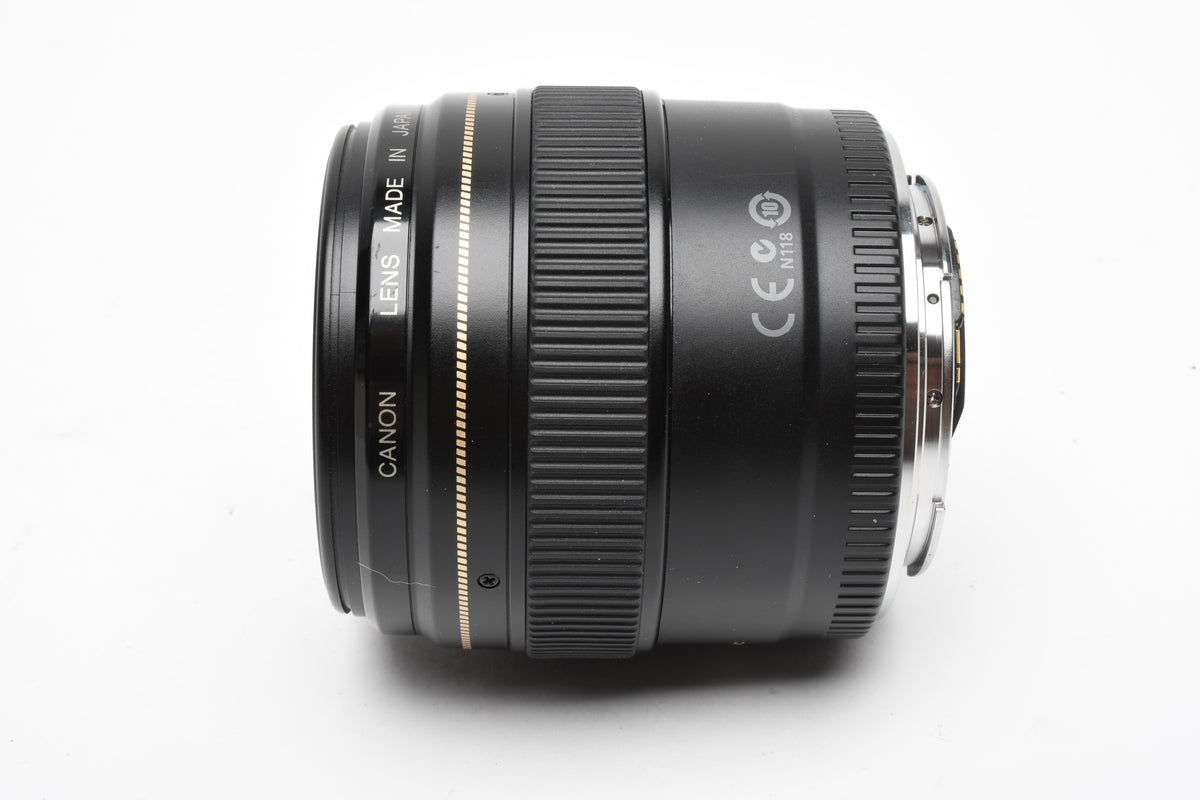 Canon EF 85mm f1.8 USM Portrait lens, Mint-, Caps