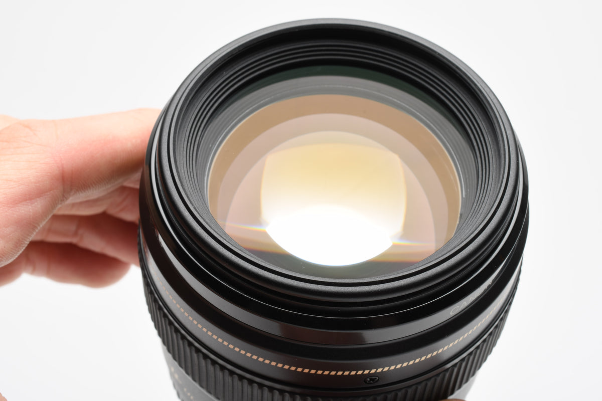 Canon EF 85mm f1.8 USM Portrait lens, Mint-, Caps