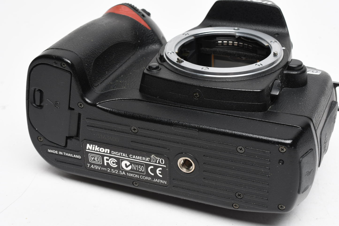Nikon D70 Body Only, Strap, Batt, Charger, Only 8458 ACTS!