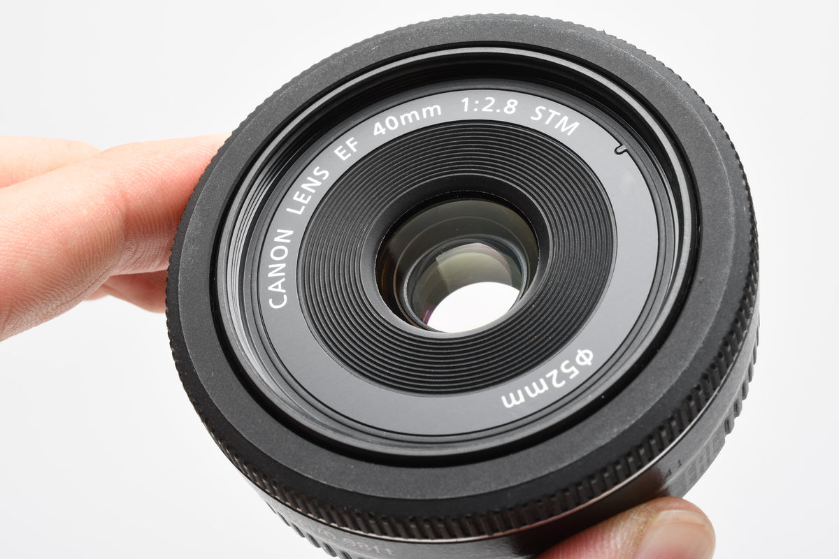 Canon EF 40mm f2.8 STM Macro Pancake lens, Great quality, Compact