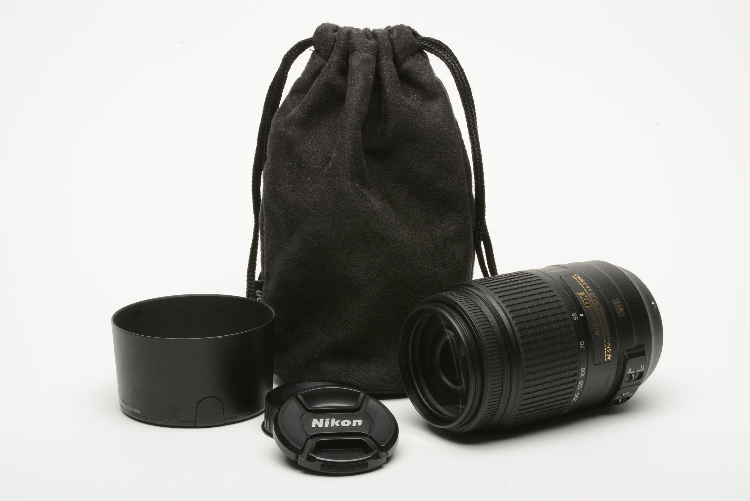 Nikon AF-S 55-300mm f4.5-5.6G ED VR zoom lens - Bargain, *Read