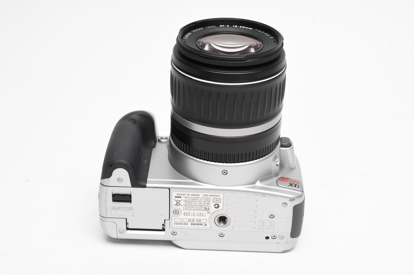 Canon Rebel XTi Silver DSLR w/18-55mm f3.5-5.6 II Zoom Lens, UV, Strap, Batt, Charger