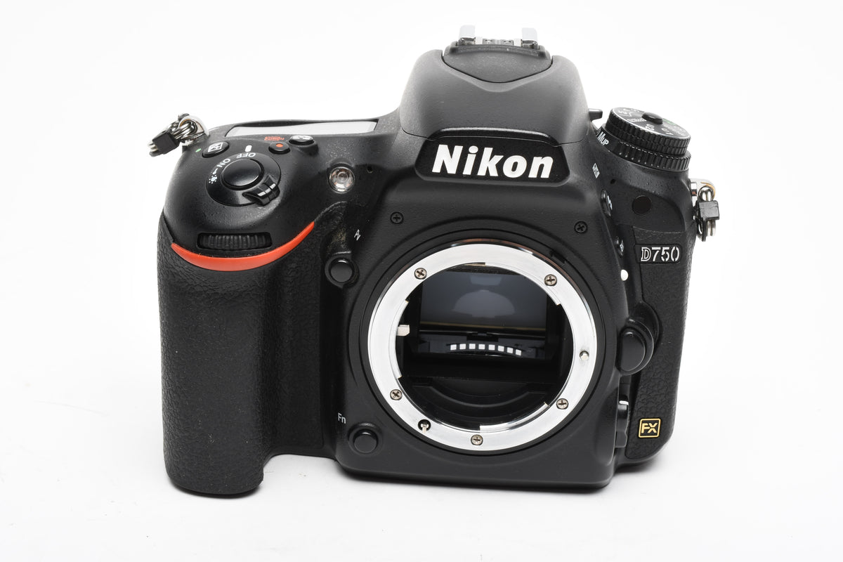 Nikon D750 DSLR Body w/batt, charger, strap, 269K Acts