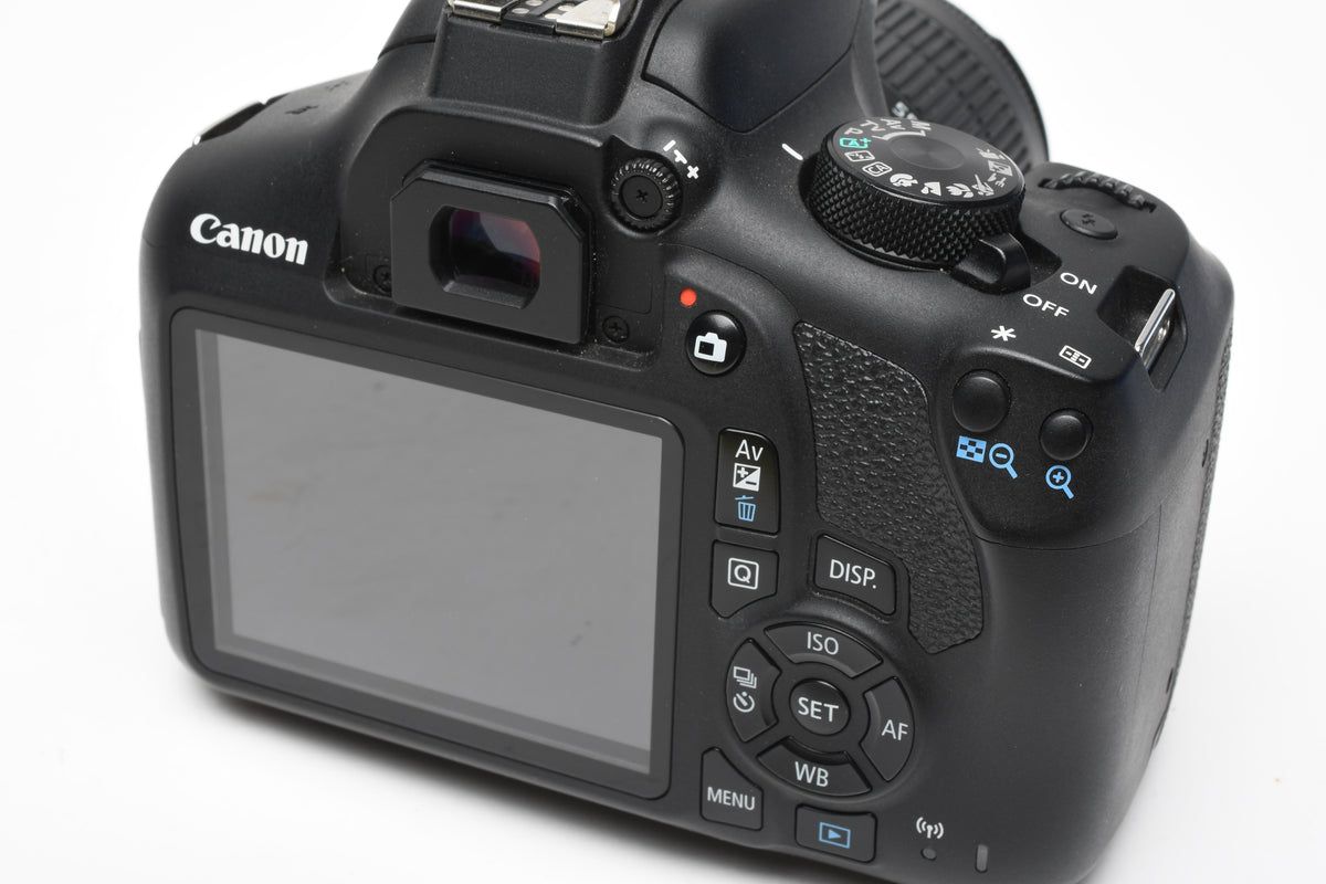 Canon EOS Rebel T6 DSLR w/18-55mm IS II, batt+charger Only 3340 Acts, Great