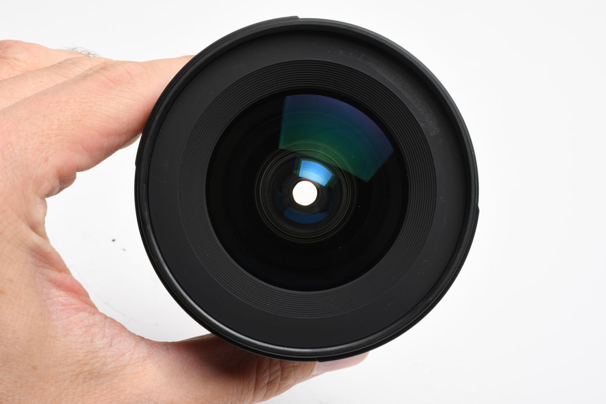 Nikon AF Nikkor 18-35mm f3.5-4.5D ED w/Caps, Great!