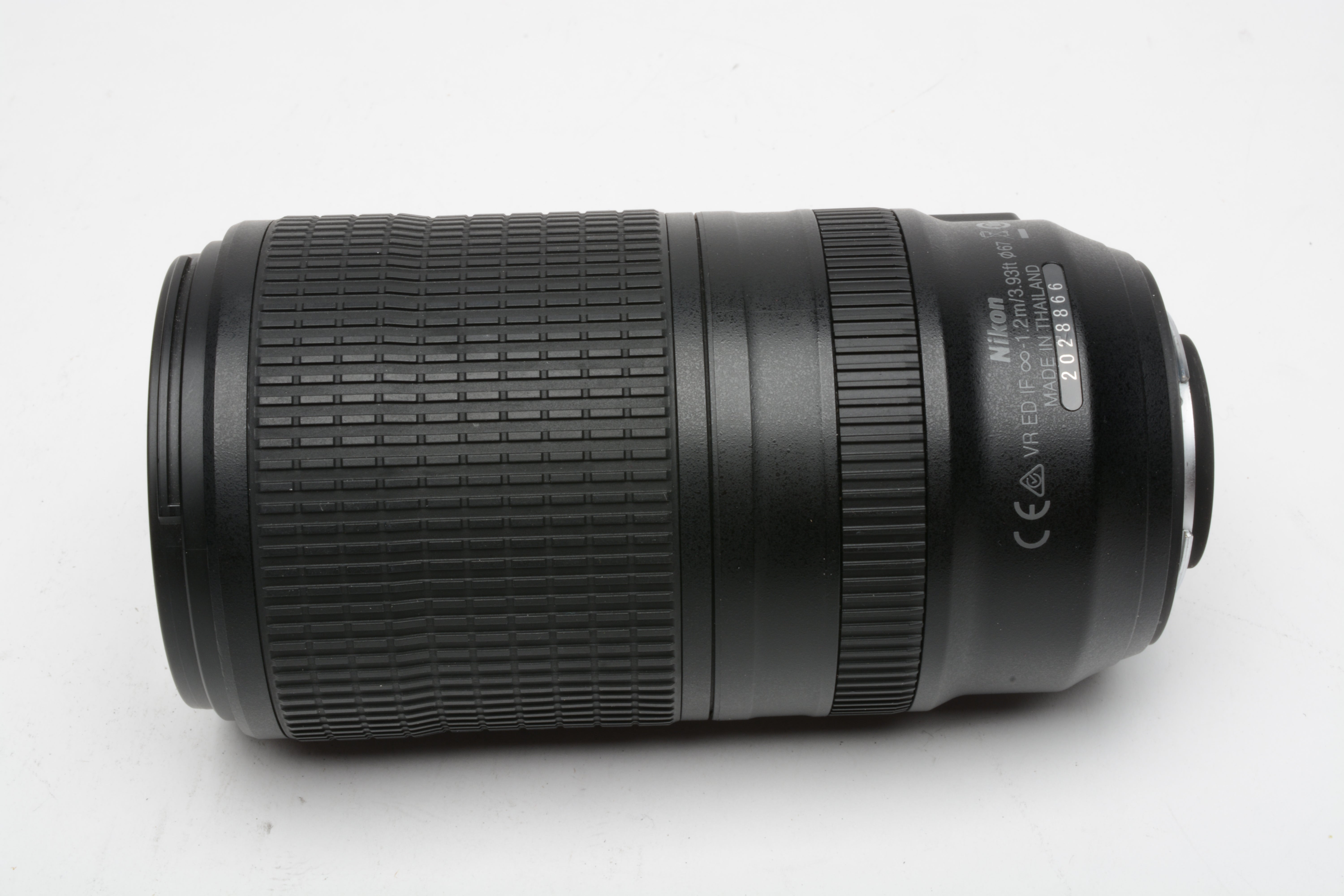 Nikon AF-P 70-300mm f4.5-5.6E ED VR tele zoom lens, caps, pouch