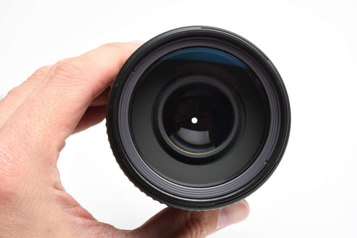 Nikon AF Zoom Nikkor 70-300mm f4-5.6G zoom, Hood+Caps+UV Clean!