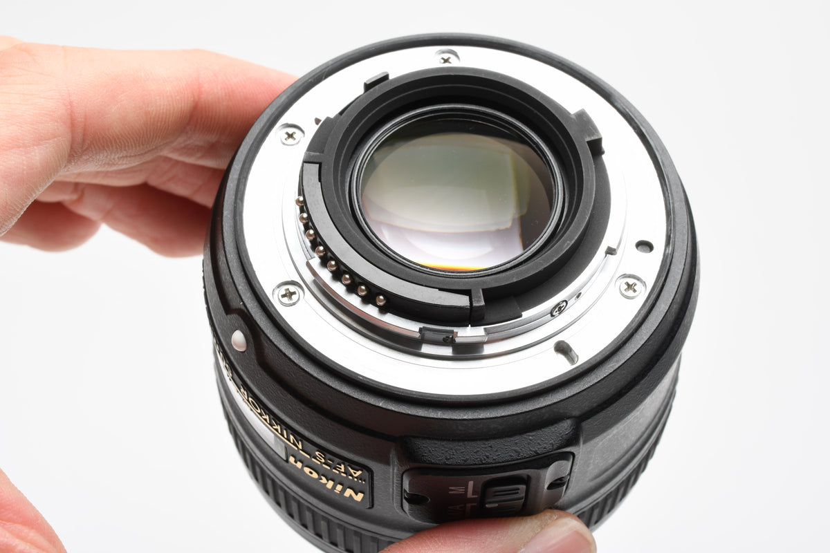 Nikon Nikkor AF-S 50mm f1.8G prime lens, caps, Very clean