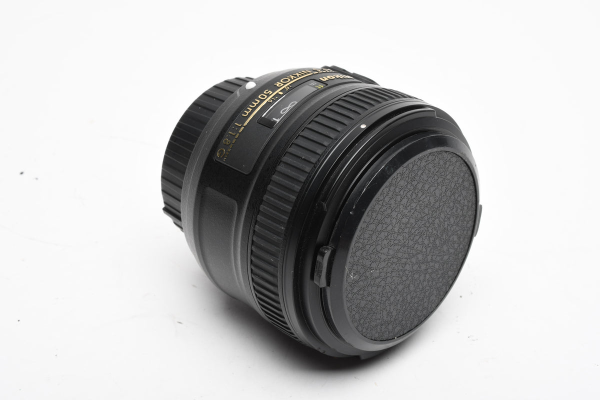 Nikon Nikkor AF-S 50mm f1.8G prime lens, caps, Very clean