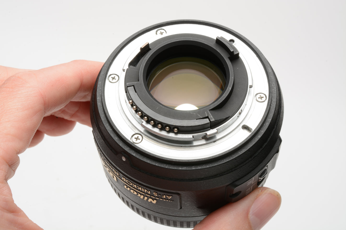 Nikon AF-S Nikkor 35mm f1.8G DX lens, caps, Nice