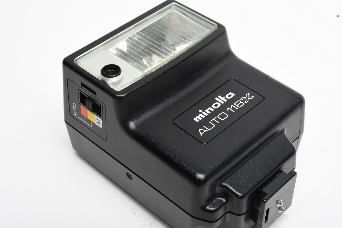 Minolta Auto 118X compact flash, very clean, tested, w/pouch