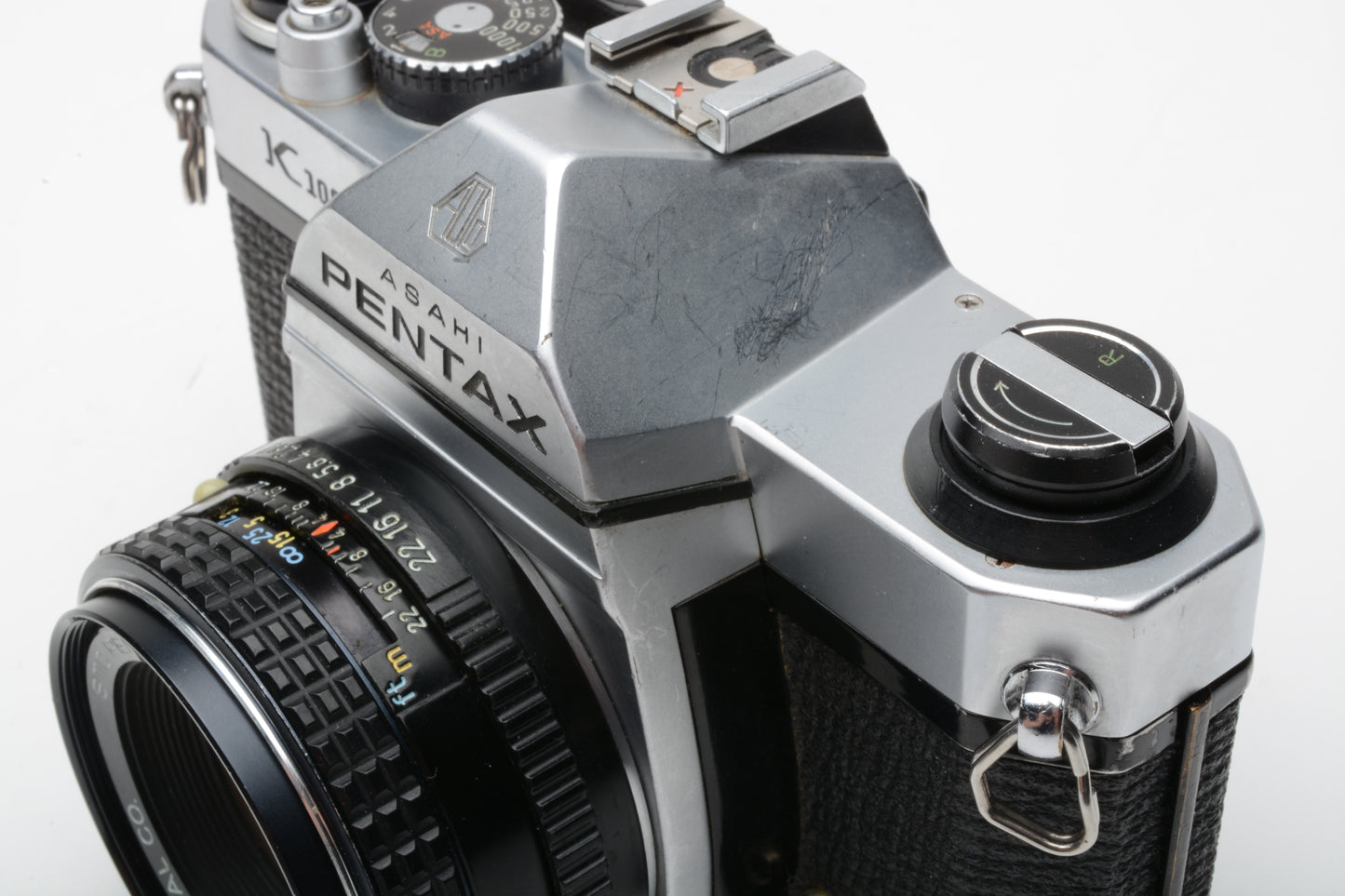 Pentax K1000 35mm SLR w/Pentax 50mm f2 lens, New seals, tested
