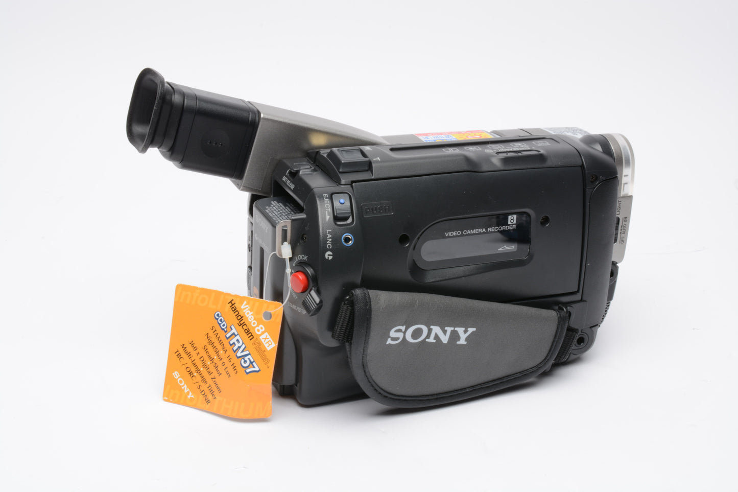 Sony CCD-TRV57 Video 8 camcorder, AC Adapter, case, manual, Great copy deck