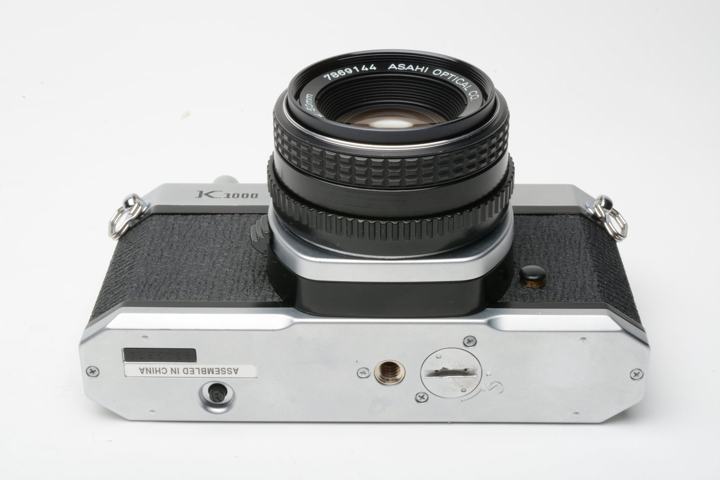 Pentax K1000 35mm SLR w/Pentax 50mm f2 lens, New seals, tested, Mint-